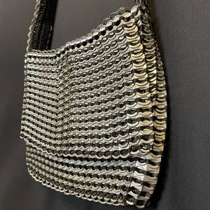 Pop top crossbody bag!